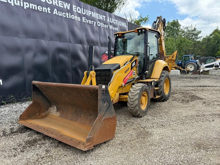 2018-caterpillar-440-image-7