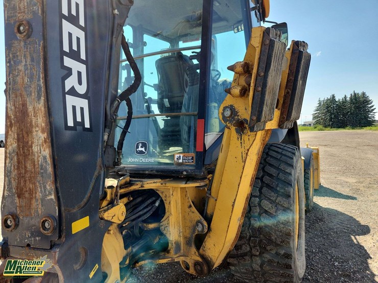 deere-410l-image-35