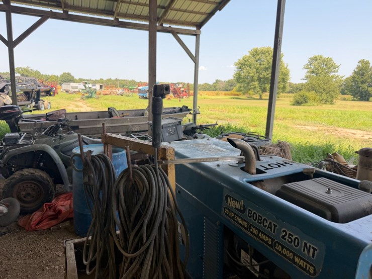 miller-bobcat-250nt-image-10