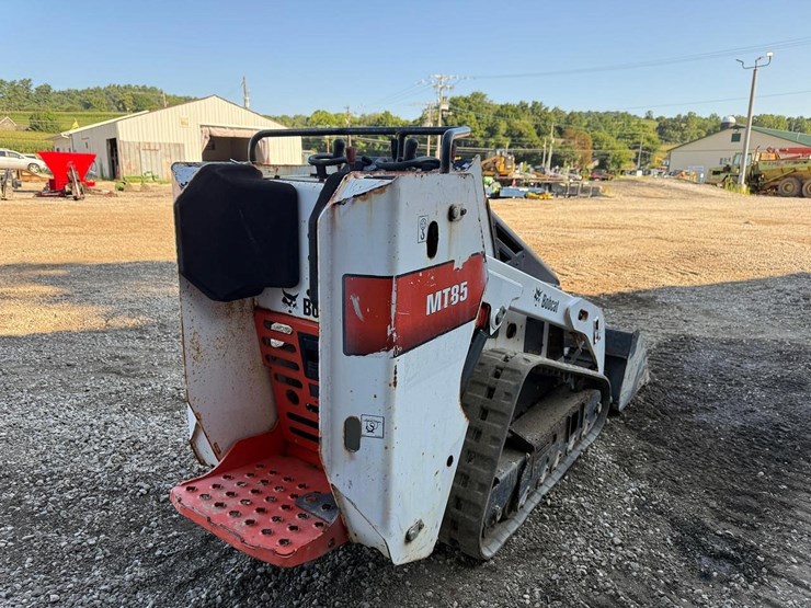 2018-bobcat-mt85-image-4