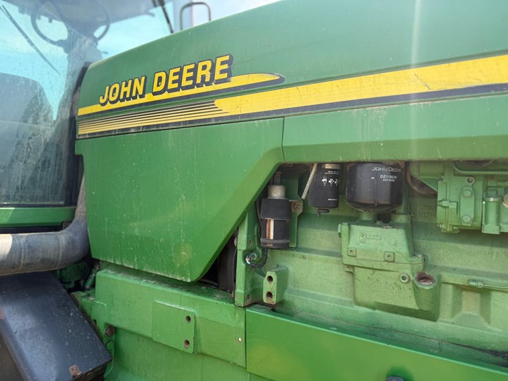 john-deere-8410t-image-61