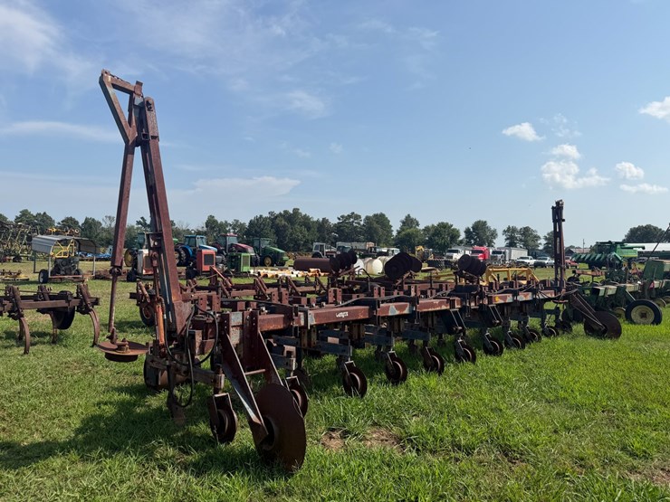 #52693-•-sprayrite-10-row-30"-cultivator-inv#52693-image-2