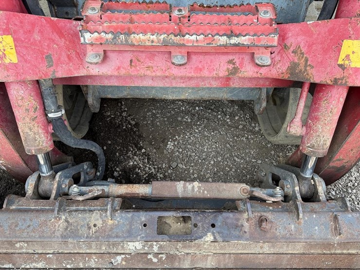 takeuchi-tl12r2-image-10