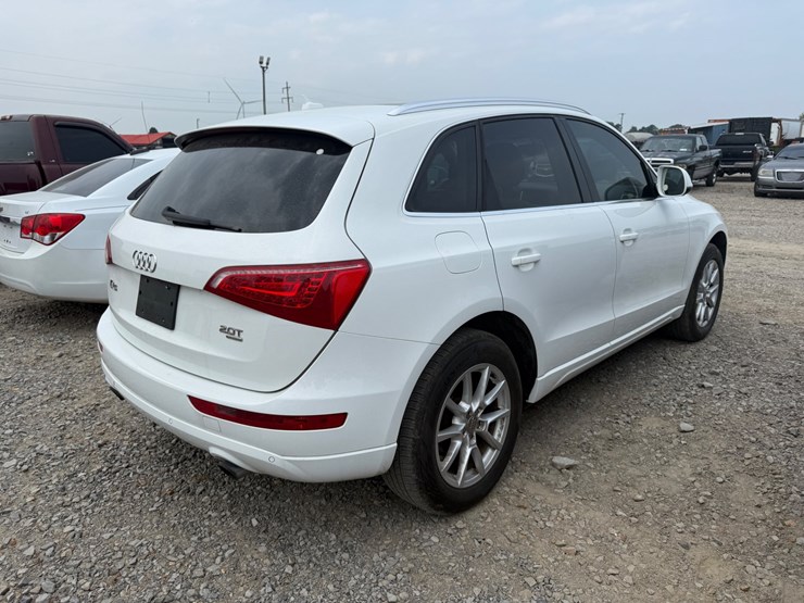 2012-audi-q5-image-3