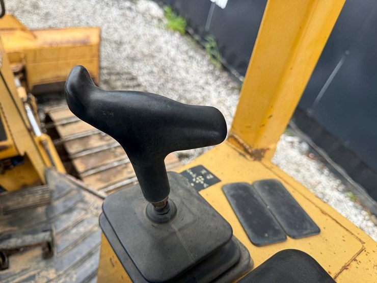 deere-550h-lgp-image-23
