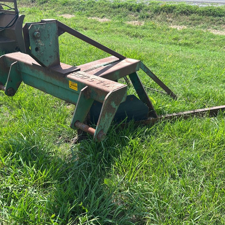#52677 • Levee Splitter 800574 INV#52677