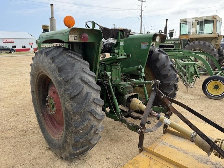 oliver-1600-image-5
