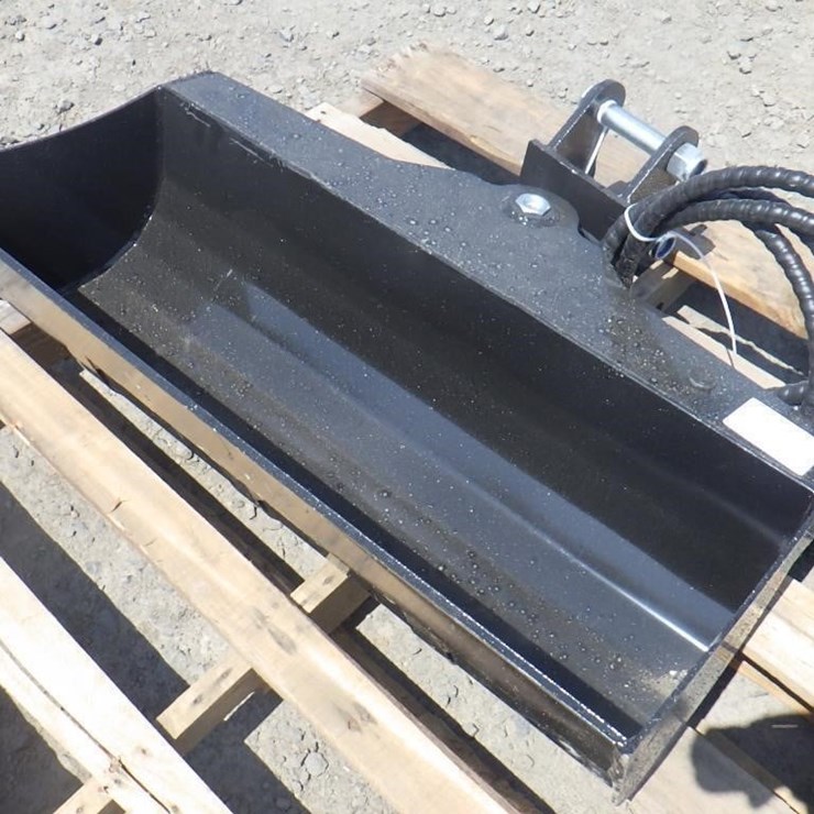 TPM Hydraulic Excavator Tilt Bucket 32"
