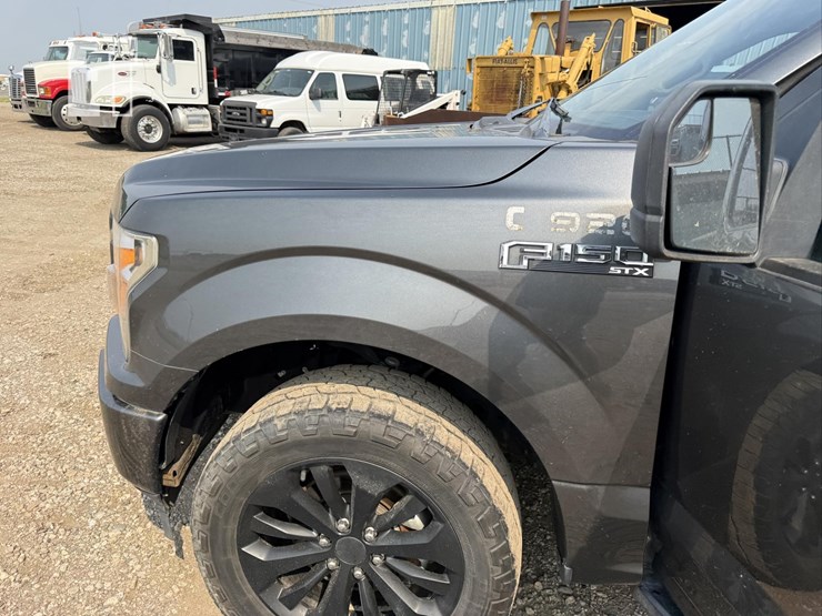 2019-ford-f150-image-16