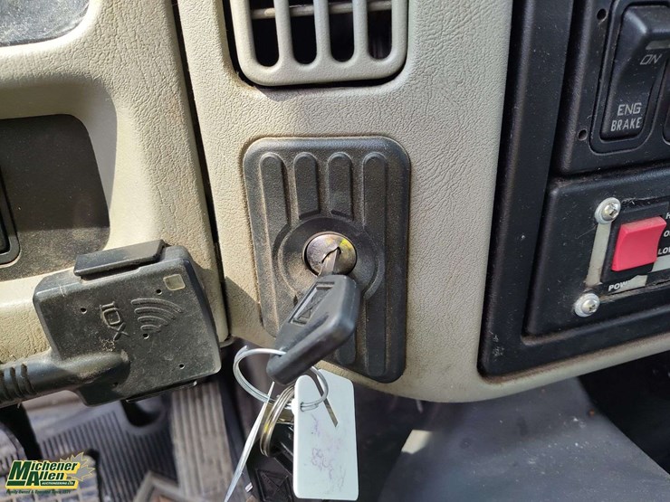 international-durastar-4400-image-21