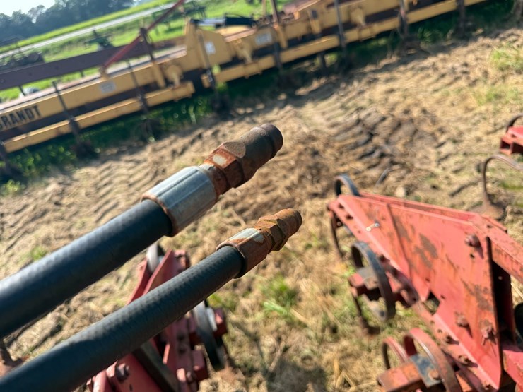 case-ih-183-image-38