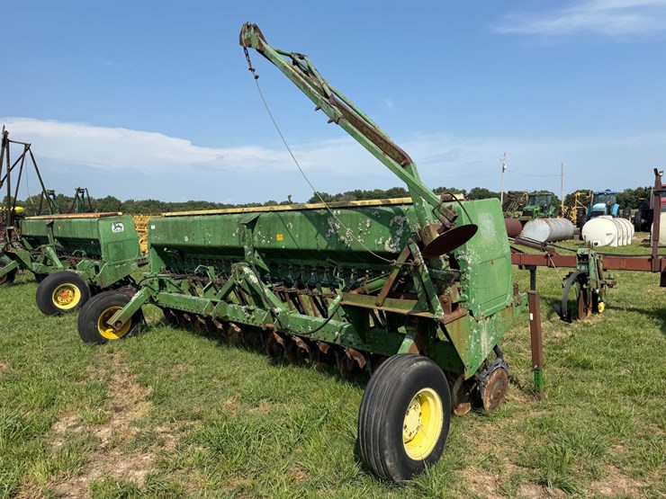 john-deere-15-image-1
