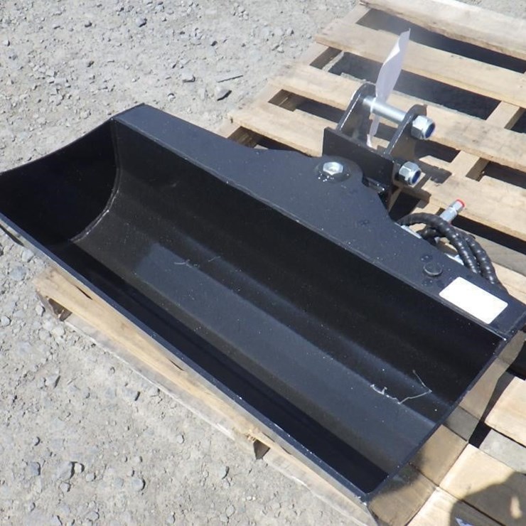TPM Hydraulic Excavator Tilt Bucket 32"