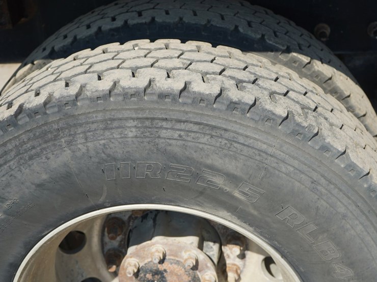 2014-mack-granite-gu713-image-41
