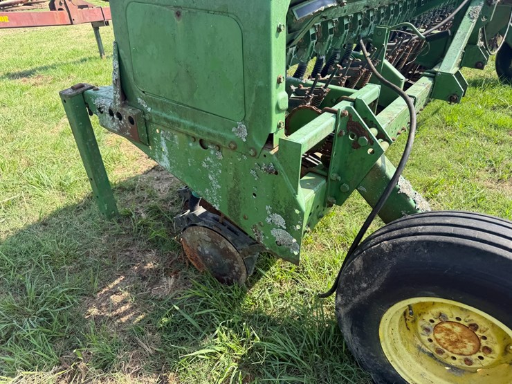 john-deere-15-image-10