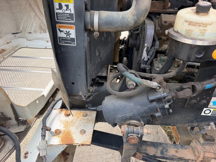 2007-peterbilt-335-image-83