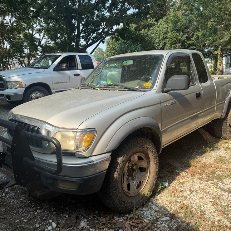 2001 TOYOTA TACOMA