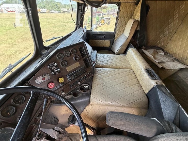 freightliner-image-10