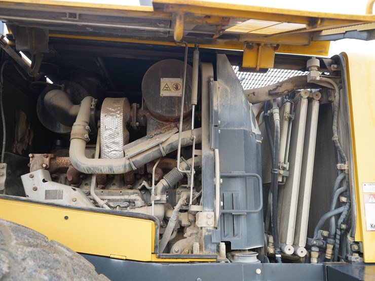 2012-komatsu-wa470-6-image-19