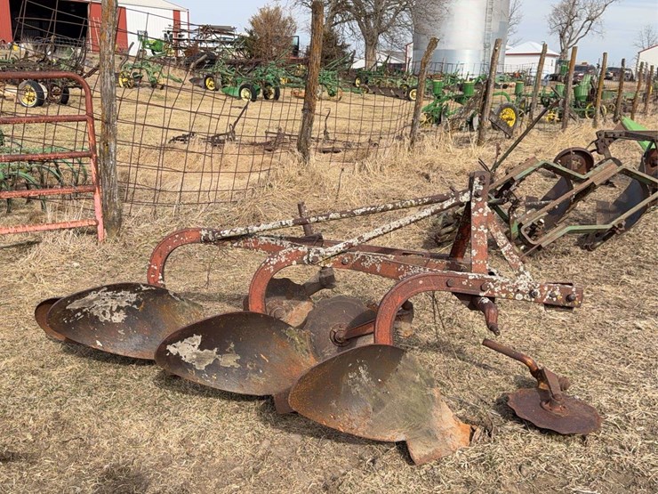 massey-ferguson-72-image-6