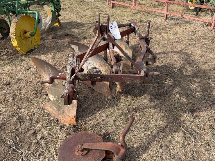 massey-ferguson-72-image-8