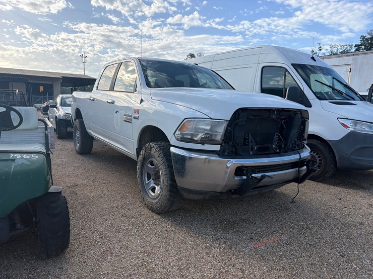 2013-dodge-ram-2500-image-1