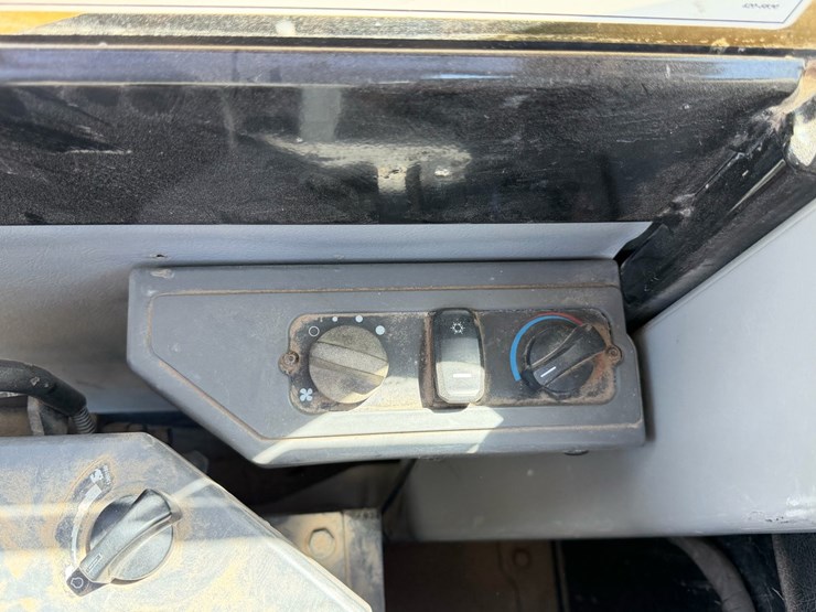2014-caterpillar-308e2-cr-image-18