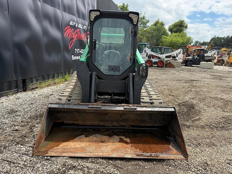 2017-bobcat-t740-image-7