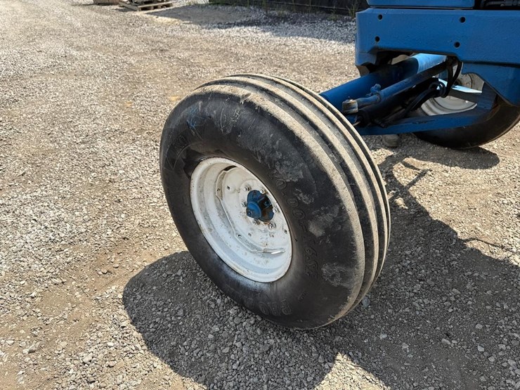 ford-7700-image-18