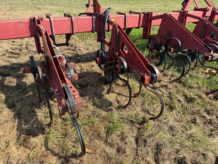 case-ih-183-image-23