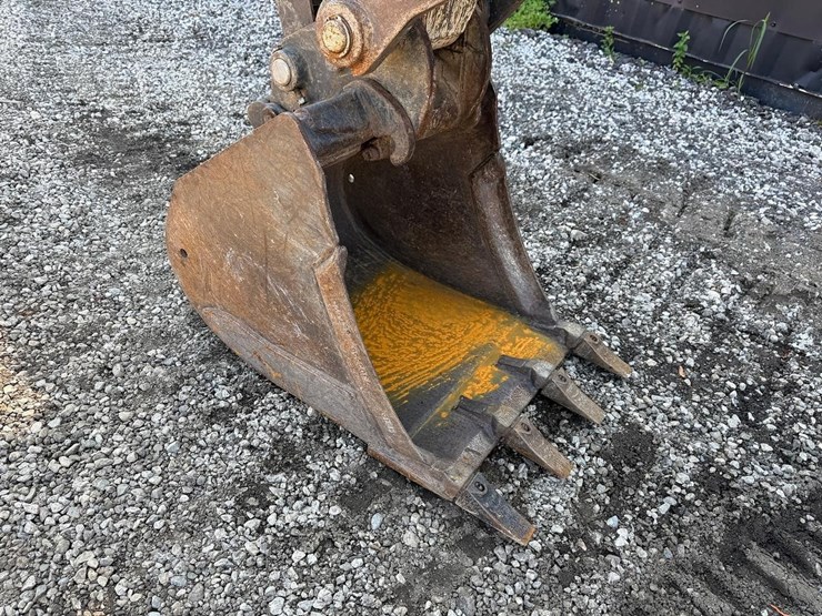2021-bobcat-e60-image-8