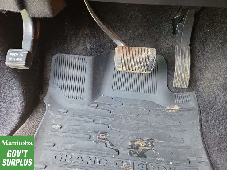 2014-jeep-grand-cherokee-image-23