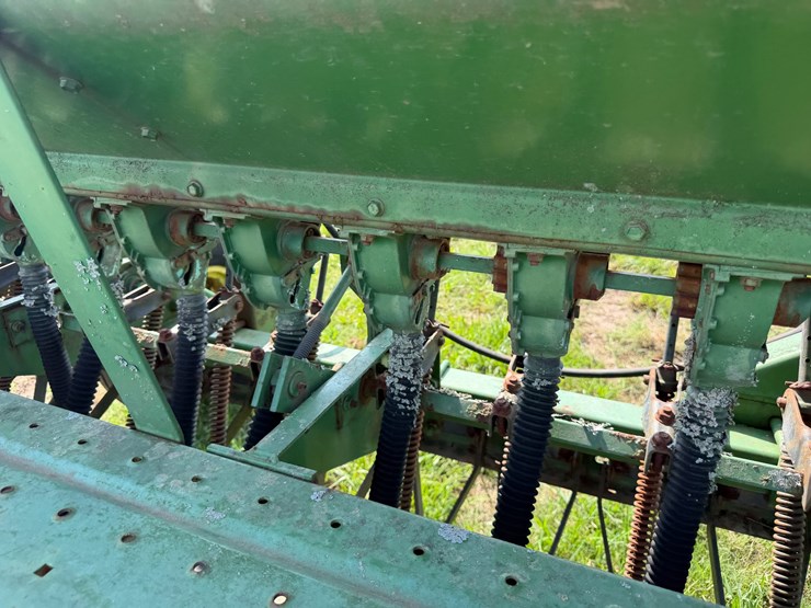 john-deere-15-image-21