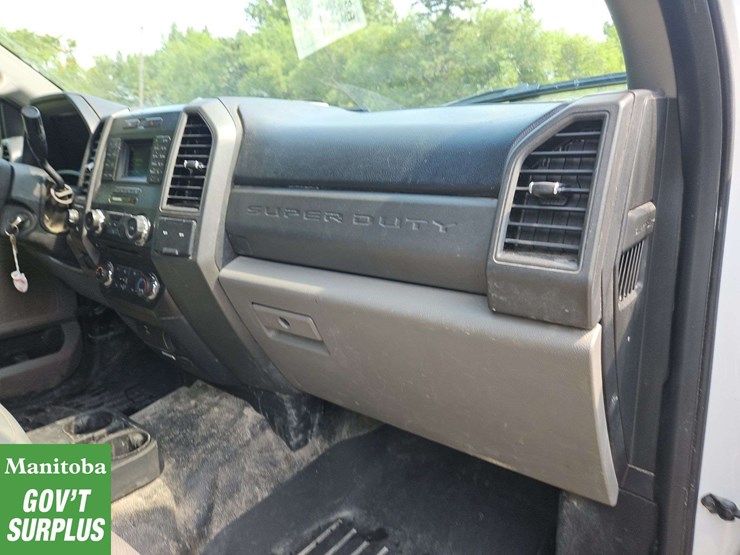 2017-ford-f250-image-17