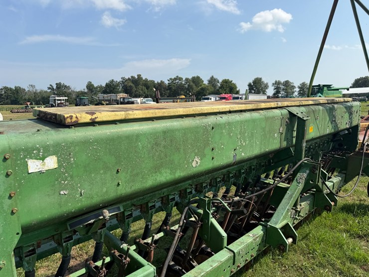 john-deere-15-image-39