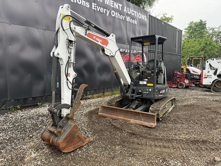 2023-bobcat-e35-image-7