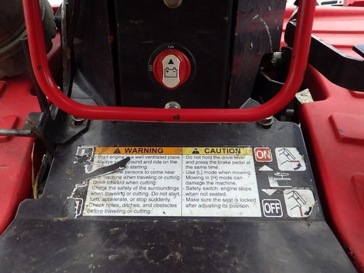 canycom-cmx2402-ride-on-mower-image-23