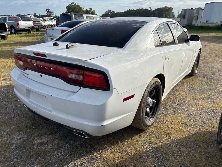 #84003-•-2012-dodge-charger-image-3