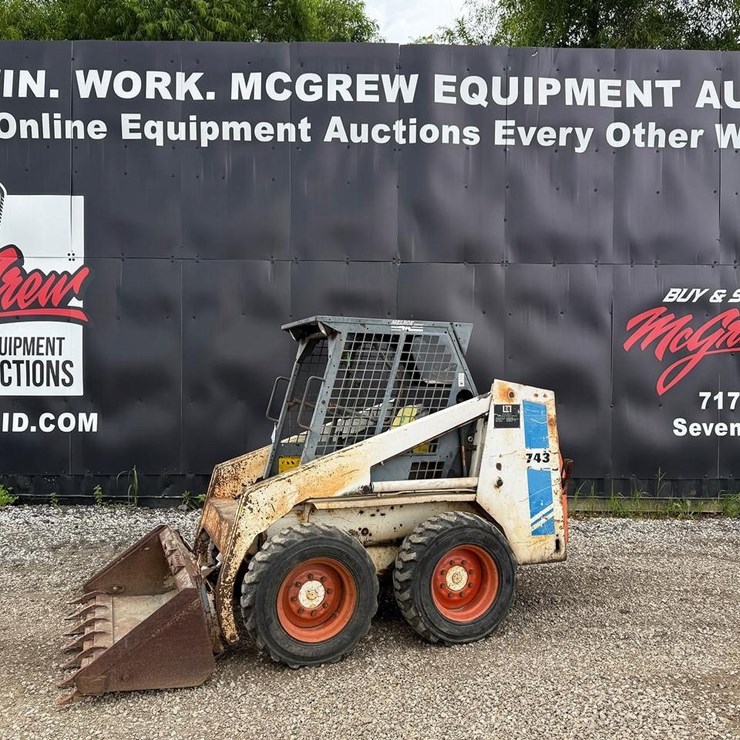BOBCAT 743