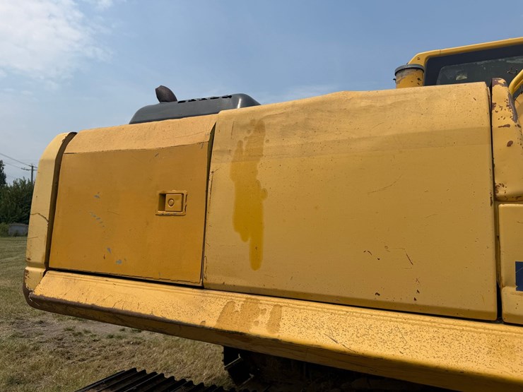 komatsu-pc200-image-49