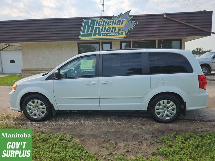 2016-dodge-grand-caravan-sxt-image-6