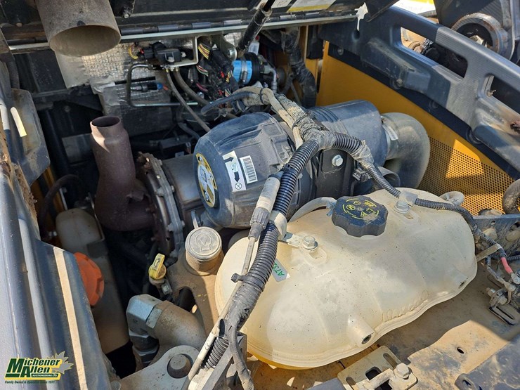 2024-deere-325g-image-14