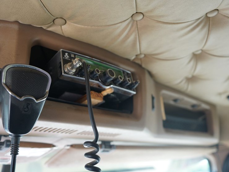 2018-mack-granite-gu713-image-15