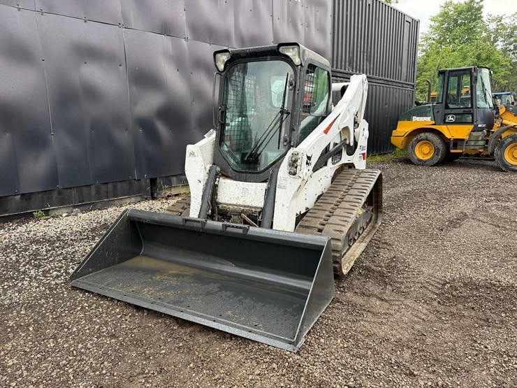 2023-bobcat-t770-image-8