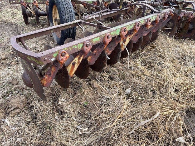 john-deere-11-image-11