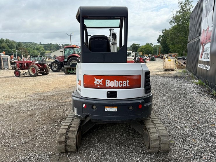 2014-bobcat-e35-image-3