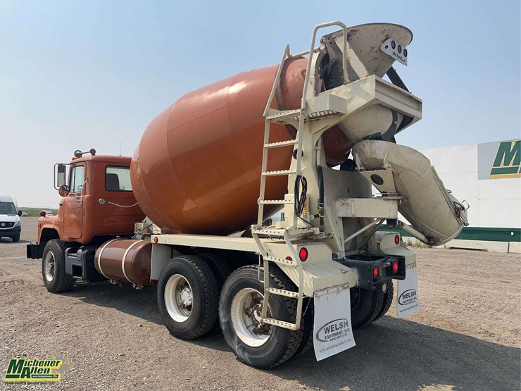 1989-mack-dm690s-image-3