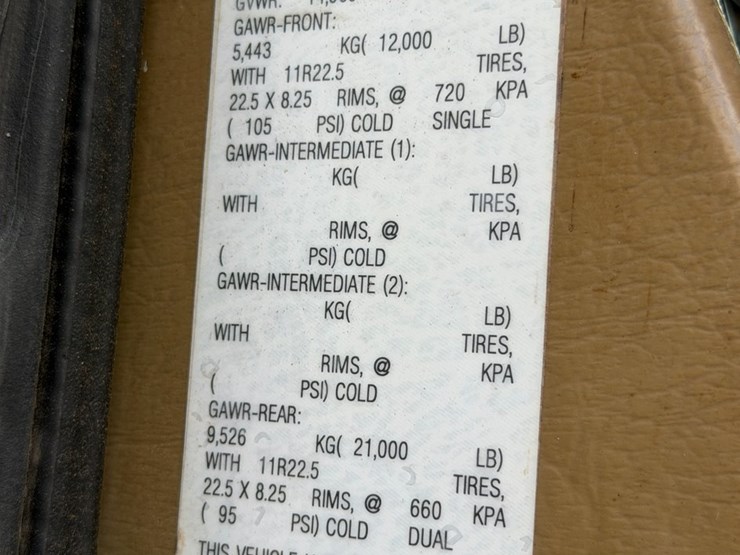 2007-peterbilt-335-image-99