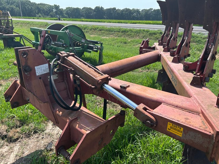 case-ih-165-image-20