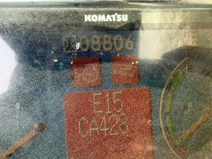 komatsu-pc200-image-93